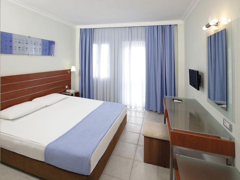 Отель Petunya Beach Resort 3*, Бодрум - фото 10