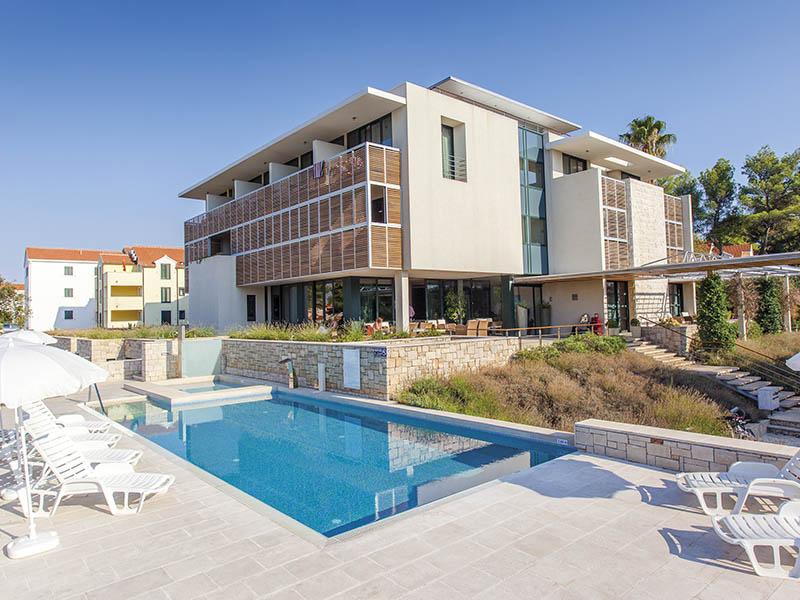 Отель Velaris Tourist Resort 3*, Брач - фото 1