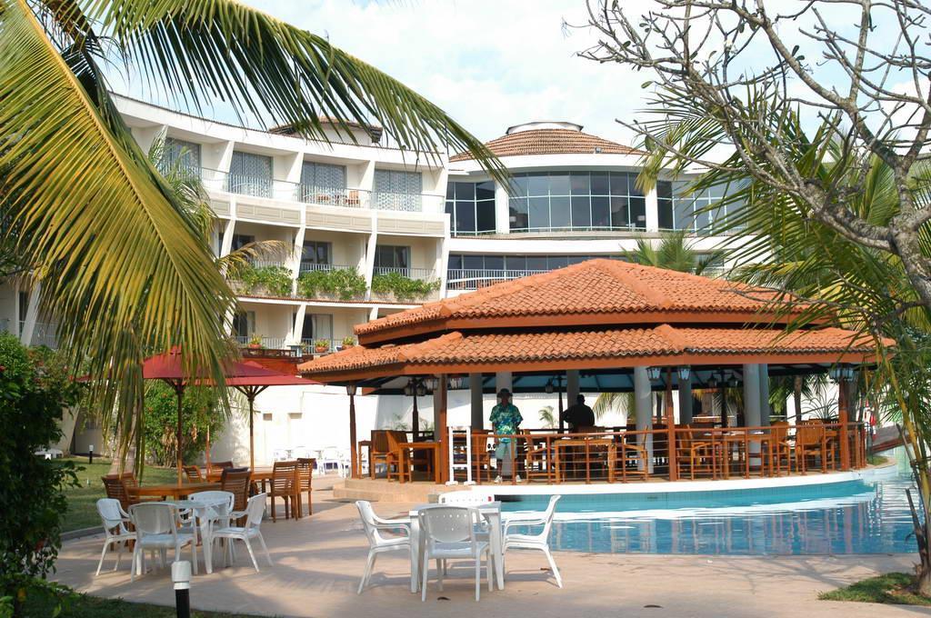 Neptune Bay Hotel 4* - смотреть фото 2 Отель Neptune Bay Hotel 4*, Унаватуна - фото 2