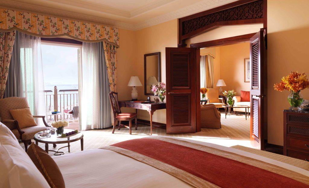 The Ritz Carlton Dubai 5* - смотреть фото 7 Отель The Ritz Carlton Dubai 5*, Дубаи - фото 7