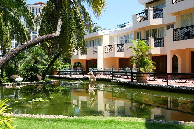 Отель Palm Beach Resort 5*, Санья - фото 1