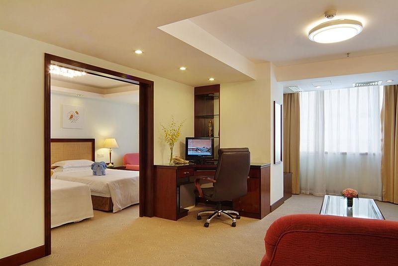 Отель Pearl River Garden Hotel 4*, Санья - фото 13