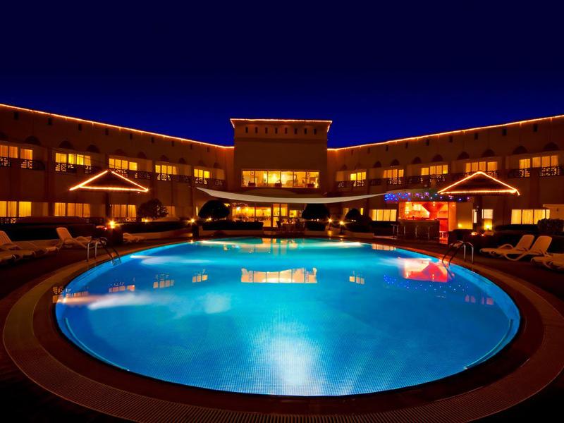 Отель Golden Tulip Dibba 4*+ Auris Hotel Deira 4*,  - фото 2