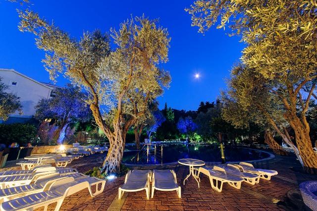 Отель Palas Hotel Petrovac 3*, Петровац - фото 24