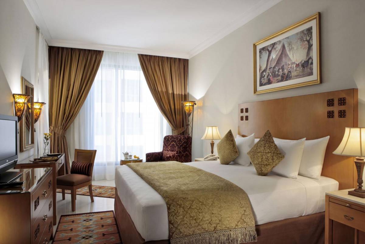 Two Seasons Hotel & Apart 4* - смотреть фото 13 Отель Two Seasons Hotel & Apart 4*, Дубаи - фото 13