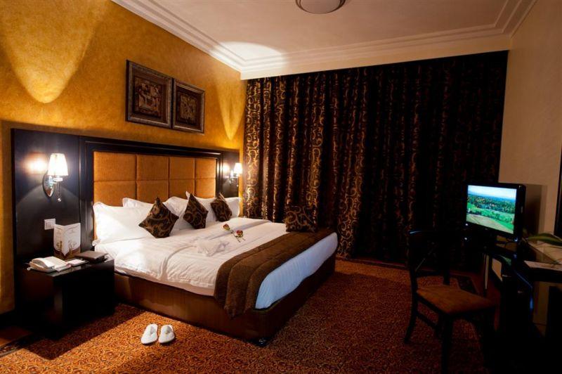 Royal Grand Suite Hotel 4* - смотреть фото 10 Отель Royal Grand Suite Hotel 4*, Шарджа - фото 10