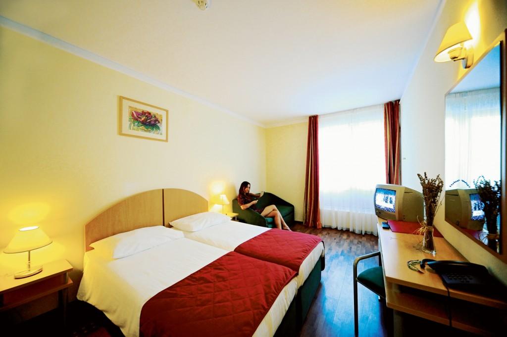 Отель Jakov Hotel 3*,  - фото 7