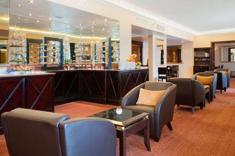 Hilton Abu Dhabi Capital Grand 5* - смотреть фото 13 Отель Hilton Abu Dhabi Capital Grand 5*, Абу Даби - фото 13