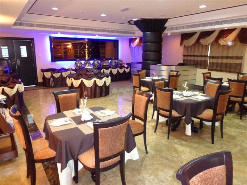 Royal Grand Suite Hotel 4* - смотреть фото 15 Отель Royal Grand Suite Hotel 4*, Шарджа - фото 15