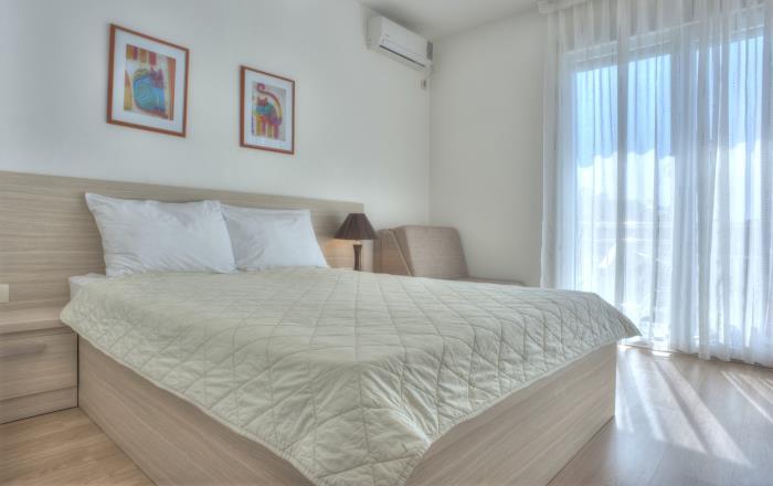 Отель House Star Villa 4*, Петровац - фото 6