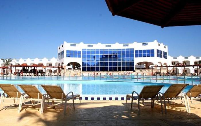 Отель Golden 5 Topaz Suites Hotel de luxe 4*, Хургада - фото 2