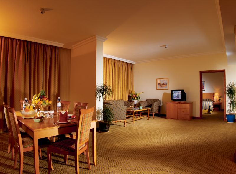 Отель Sharjah Rotana Hotel 4*, Шарджа - фото 7