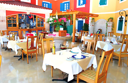 Sheraton Sharm Hotel, Resort, Villas & Spa 5* - смотреть фото 8 Отель Sheraton Sharm Hotel, Resort, Villas & Spa 5*, Шарм Эль Шейх - фото 8