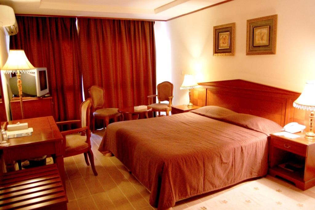 Отель Ajman Beach Hotel 3*, Аджман - фото 9
