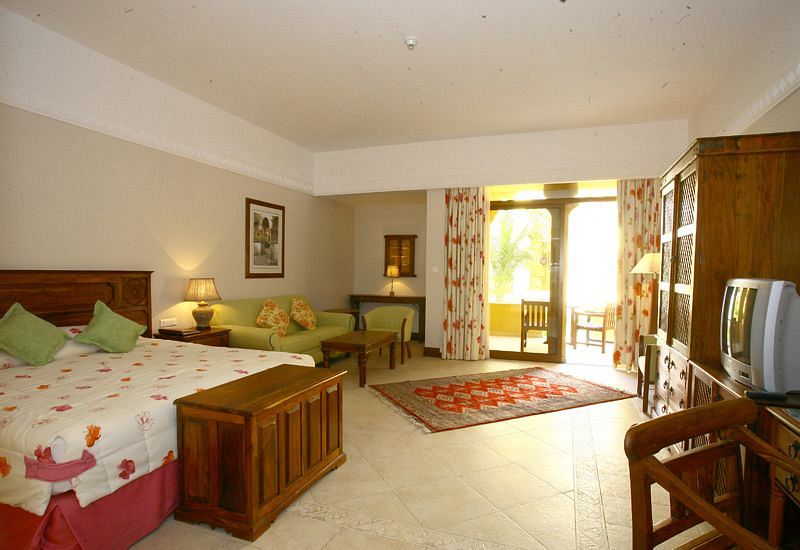 Отель Hilton Al Hamra Beach & Golf Resort  5*, Рас Аль Хайма - фото 15