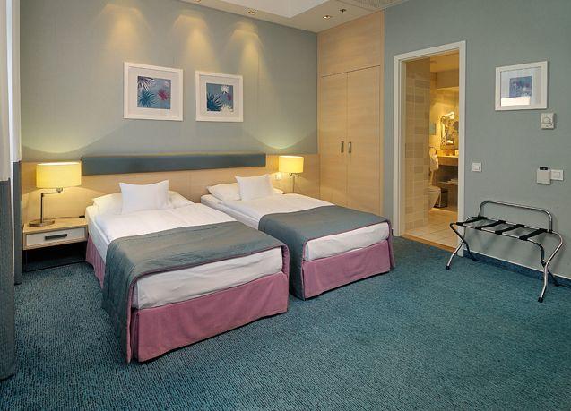Отель Atrium Fashion Hotel 4*, Будапешт - фото 7
