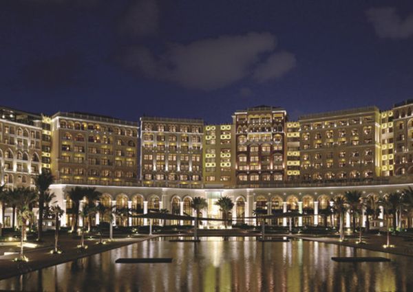 Отель The Ritz-Carlton Abu Dhabi, Grand Canal 5*, Абу Даби - фото 2