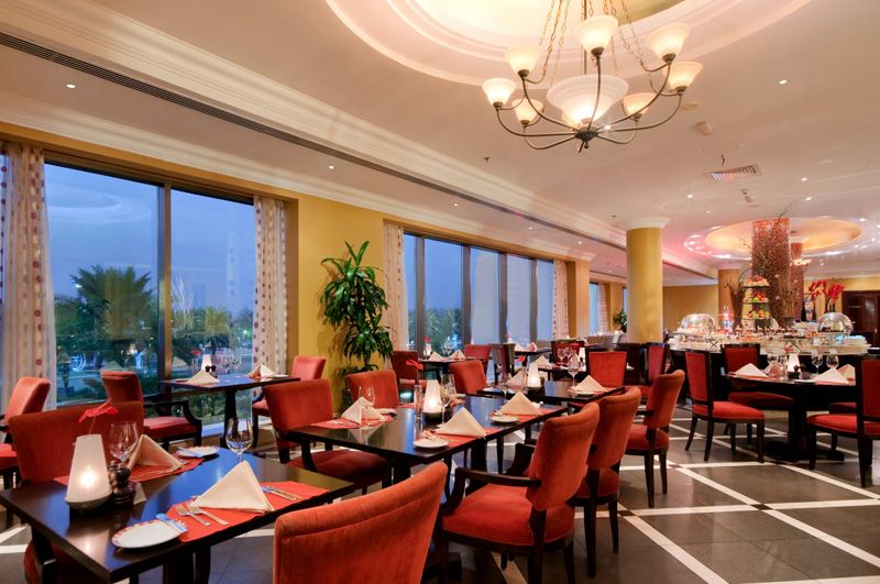 Hilton Abu Dhabi Capital Grand 5* - смотреть фото 14 Отель Hilton Abu Dhabi Capital Grand 5*, Абу Даби - фото 14