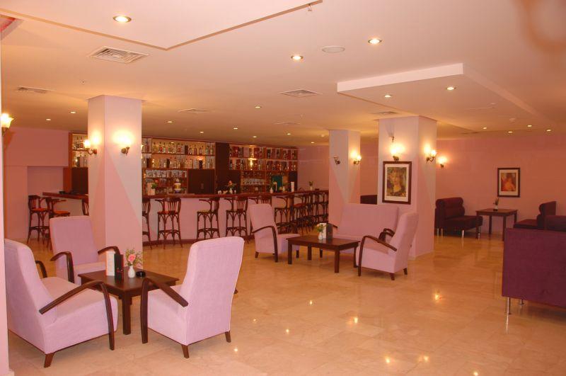 Hera Park Hotel (Ex. Loyal Hotel) 4* - смотреть фото 11 Отель Hera Park Hotel (Ex. Loyal Hotel) 4*, Сиде - фото 11