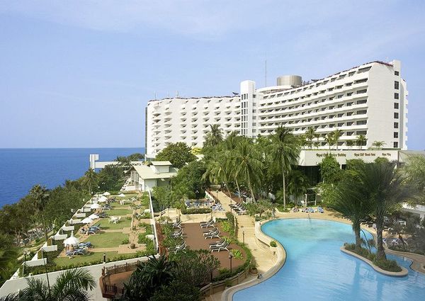 Royal Cliff Beach Resort (Royal Wing Suites & Spa) 5* - смотреть фото 1 Отель Royal Cliff Beach Resort (Royal Wing Suites & Spa) 5*, Паттайя - фото 1