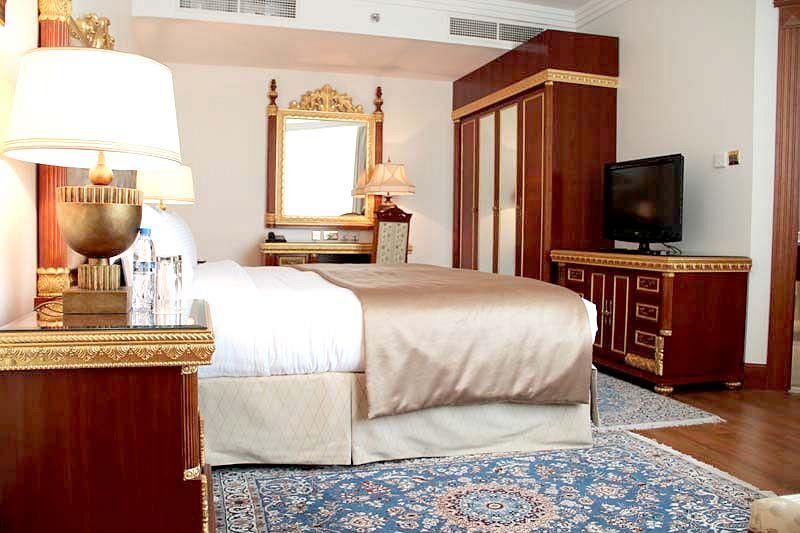 Holiday Inn Bur Dubai Embassy District 4* - смотреть фото 2 Отель Holiday Inn Bur Dubai Embassy District 4*, - фото 2
