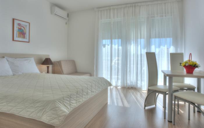 Отель House Star Villa 4*, Петровац - фото 5