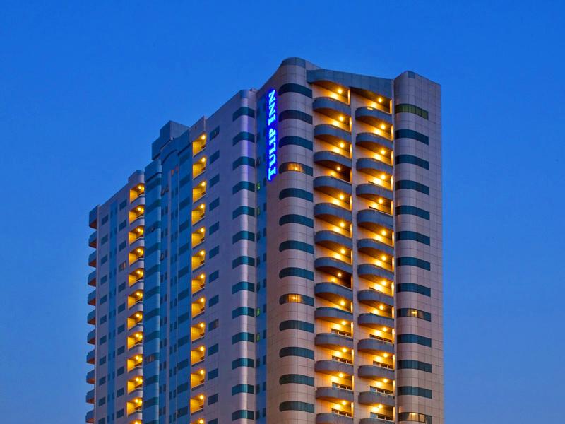 Отель Tulip Inn Royal Suites Ajman 3*, Аджман - фото 3