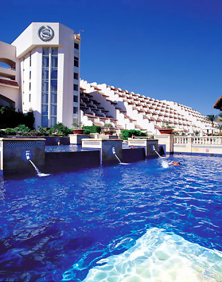 Sheraton Sharm Hotel, Resort, Villas & Spa 5* - смотреть фото 14 Отель Sheraton Sharm Hotel, Resort, Villas & Spa 5*, Шарм Эль Шейх - фото 14