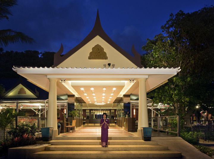 All Seasons Naiharn Phuket 3* - смотреть фото 3 Отель All Seasons Naiharn Phuket 3*, Пхукет - фото 3