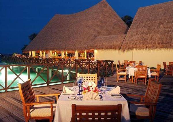 Отель Bandos Island Resort 4*, Мале - фото 2