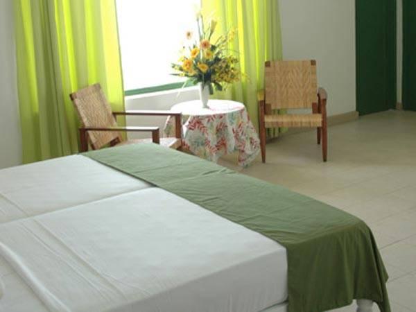 Отель Hikkaduwa Beach Hotel 2*, Хиккадува - фото 4