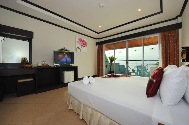 Отель Tri Trang Beach Resort 3*, Пхукет - фото 13