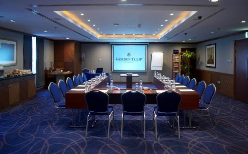 Golden Tulip Al Barsha Dubai 4* - смотреть фото 11 Отель Golden Tulip Al Barsha Dubai 4*, Дубаи - фото 11