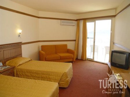 Отель Caprice Beach Hotel 4*,  - фото 13