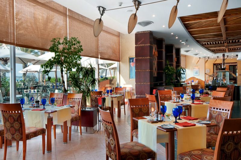 Hilton Abu Dhabi Capital Grand 5* - смотреть фото 15 Отель Hilton Abu Dhabi Capital Grand 5*, Абу Даби - фото 15