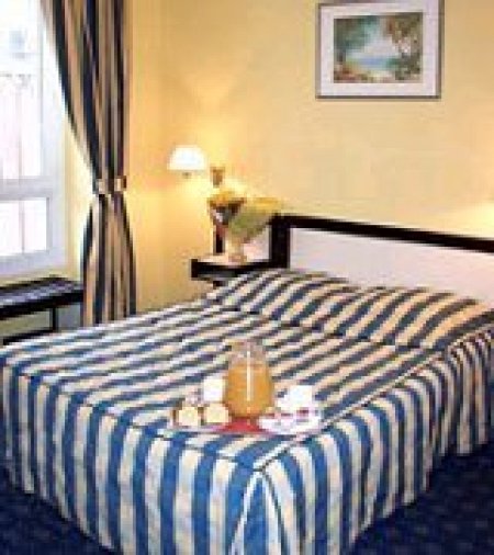 Отель Hotel Univers 3*, Ницца - фото 1