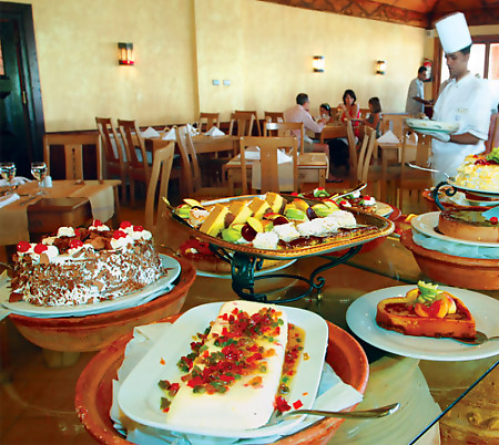 Sheraton Sharm Hotel Resort, Villas & Spa 4* - смотреть фото 15 Отель Sheraton Sharm Hotel Resort, Villas & Spa 4*, Шарм Эль Шейх - фото 15