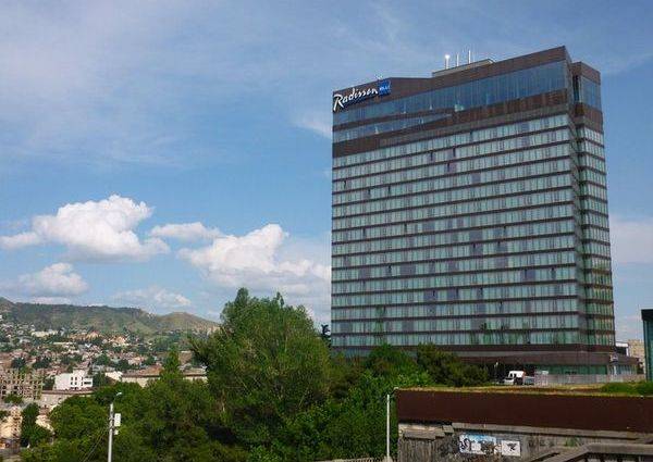 Отель Radisson Blu Iveria 5*, Тбилиси - фото 1