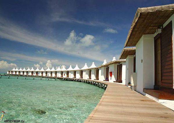 Отель Chaaya Lagoon Hakuraa Huraa 4*, Мале - фото 1
