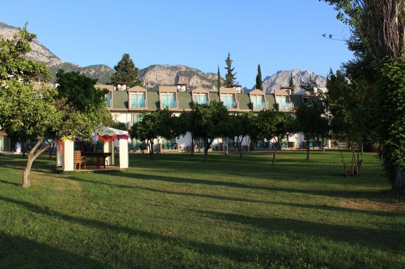 Отель Batont Garden Resort 4*, Кемер - фото 1