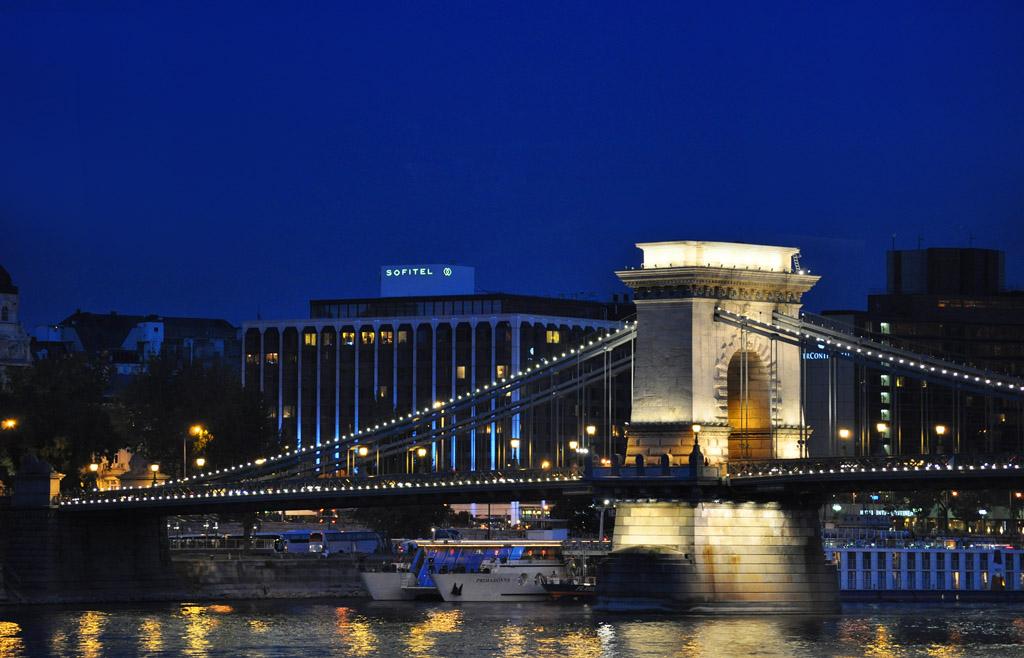 Sofitel Budapest Chain Bridge 5* - смотреть фото 1 Отель Sofitel Budapest Chain Bridge 5*, Будапешт - фото 1
