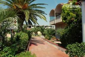 Отель Sousouras Hotel – подобрать тур Горящие туры в отель Sousouras Hotel 3*, Кассандра, Сингапур