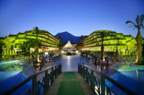 Отель Queen's Park Resort Tekirova – подобрать тур Горящие туры в отель Queen's Park Resort Tekirova 5*, Кемер,
