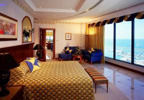Горящие туры в отель Le Meridien Mina Seyahi Beach Resort & Marina 5*, Дубаи, 