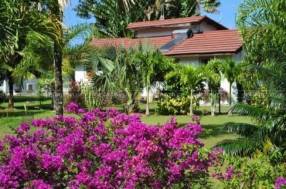 Горящие туры в отель Blue Lagoon Chalet 2*, о. Маэ, 
