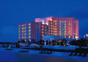 Горящие туры в отель Traders Hotel Qaryat Al Beri 4* 4*,  